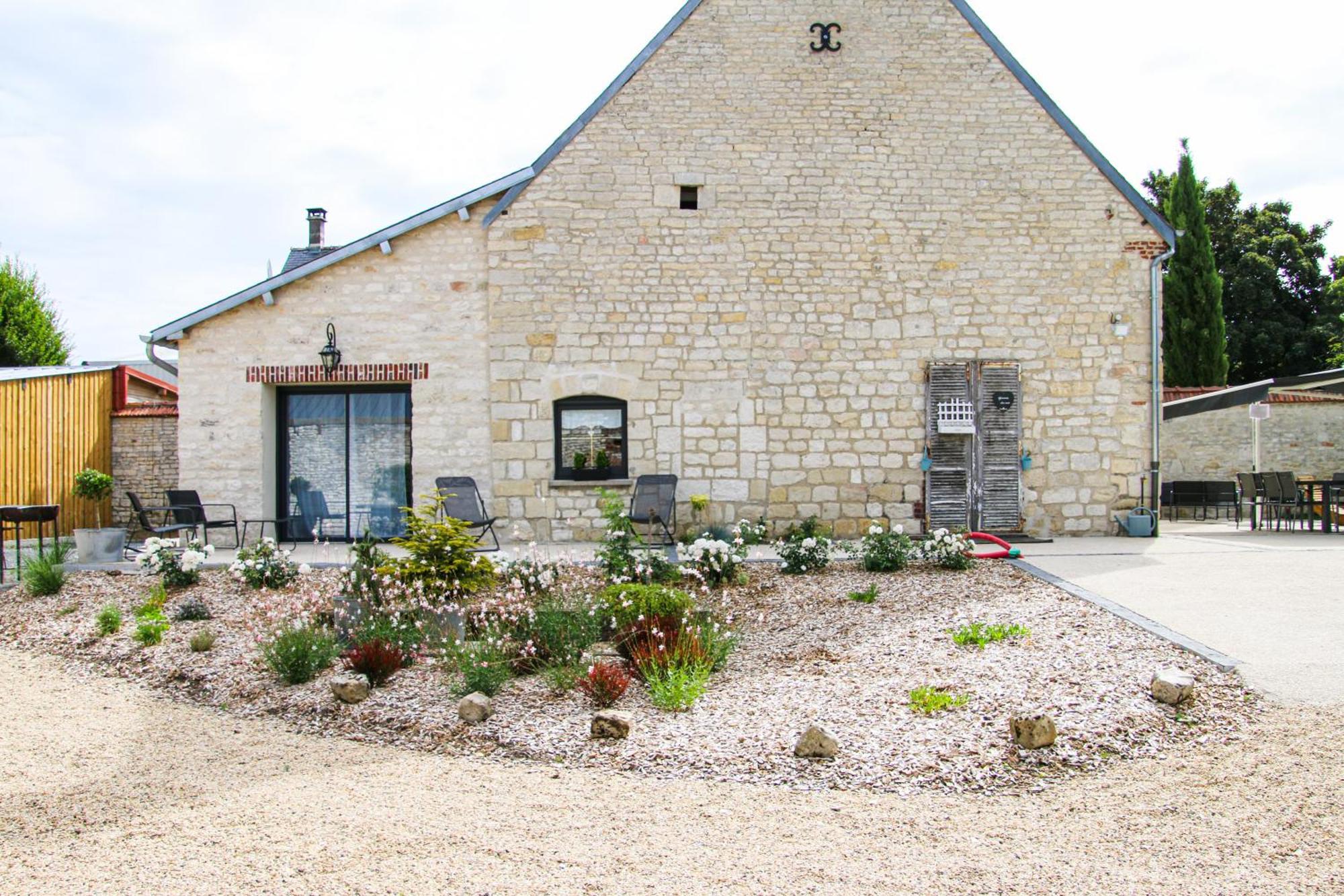 Gite La Petite Ferme Clermont-les-Fermes Exterior foto
